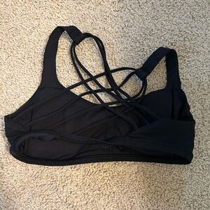 Lululemon Free to be Wild sports bra